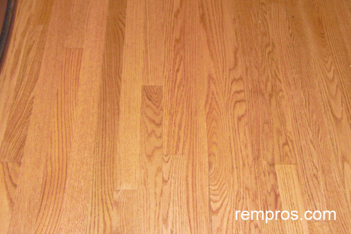 red-oak-hardwood-flooring